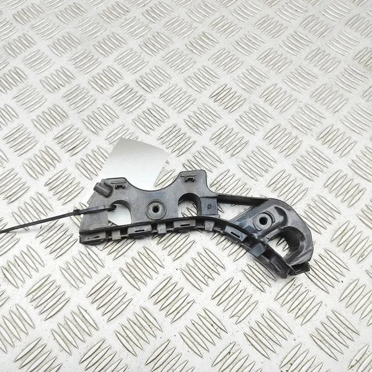 Esistange kinnitusklamber 3C8807184C