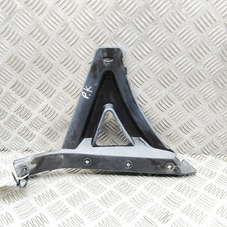 Priekšējā bampera turētājs BK2117D959AC