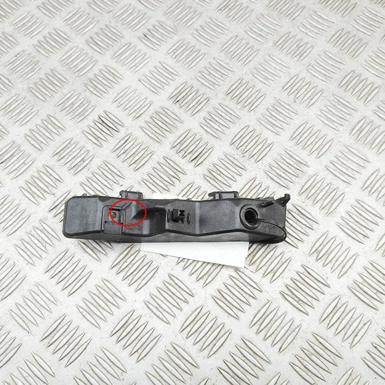 Esistange kinnitusklamber 86553K0000