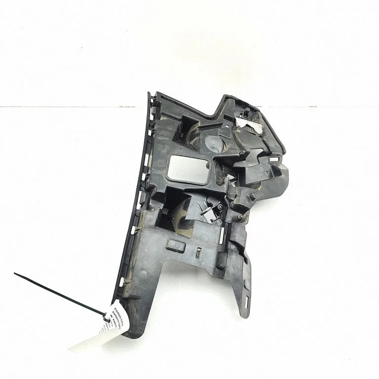 Esistange kinnitusklamber 31290942