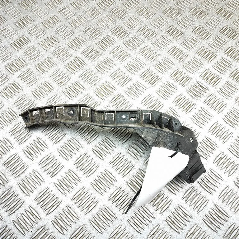 Priekšējā bampera turētājs 1374288080