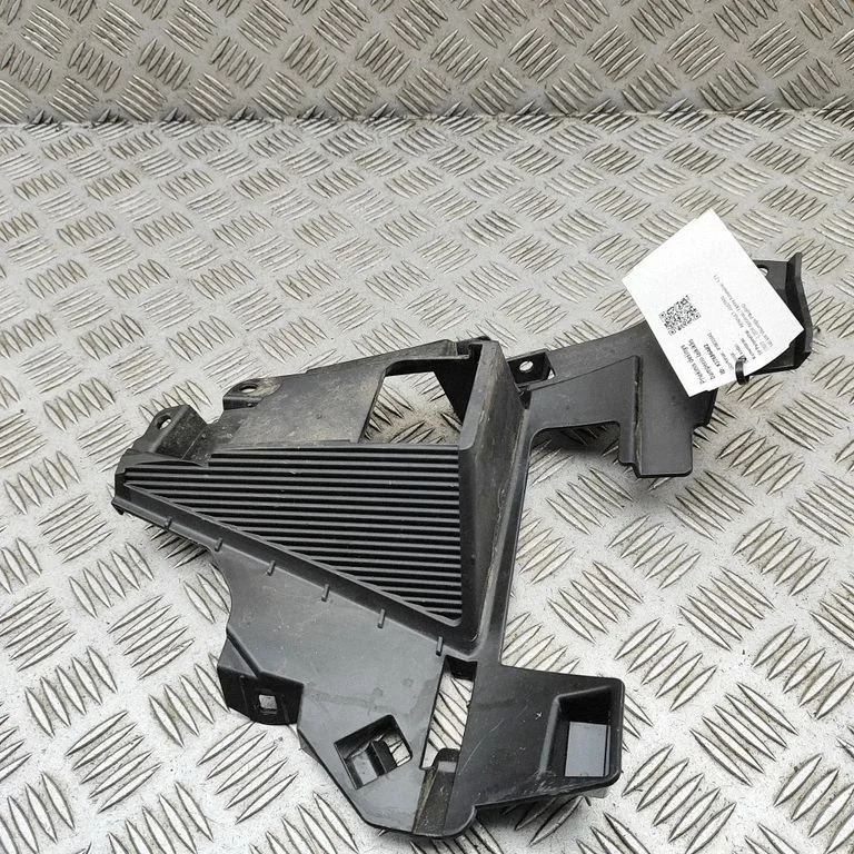 Priekšējā bampera turētājs 628621076R