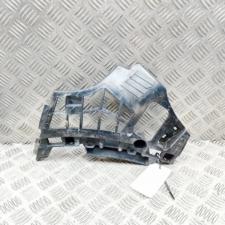Priekšējā bampera turētājs A2478857000