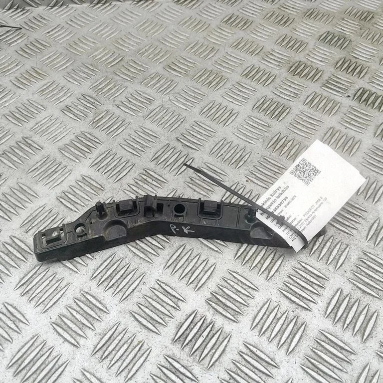 Front bumper mounting bracket 9825853780