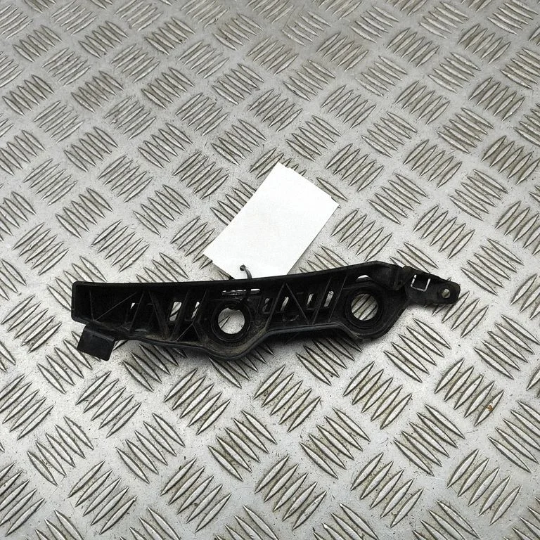 Front bumper mounting bracket – Audi RS6 C8 (2019-)