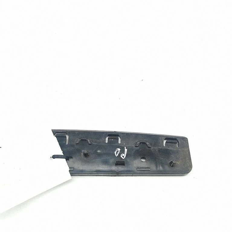 Wspornik zderzaka przedniego BK3117D958BD
