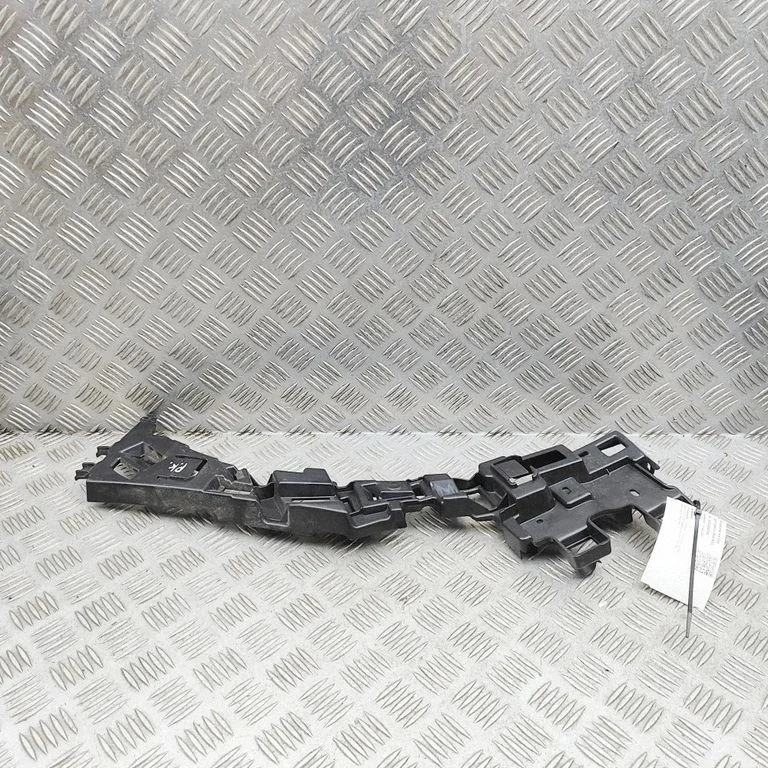 Priekšējā bampera turētājs 9856007380