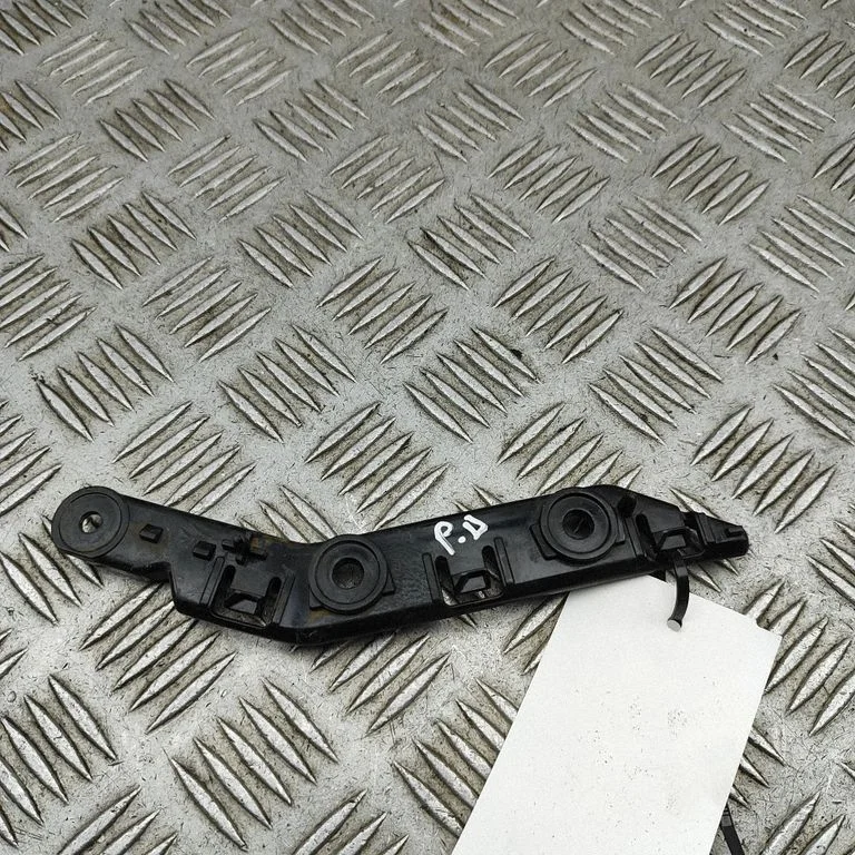 Priekšējā bampera turētājs 5FF807184