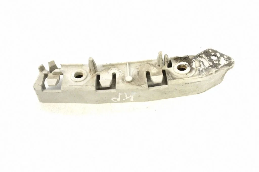 Wspornik zderzaka przedniego BM5117D959