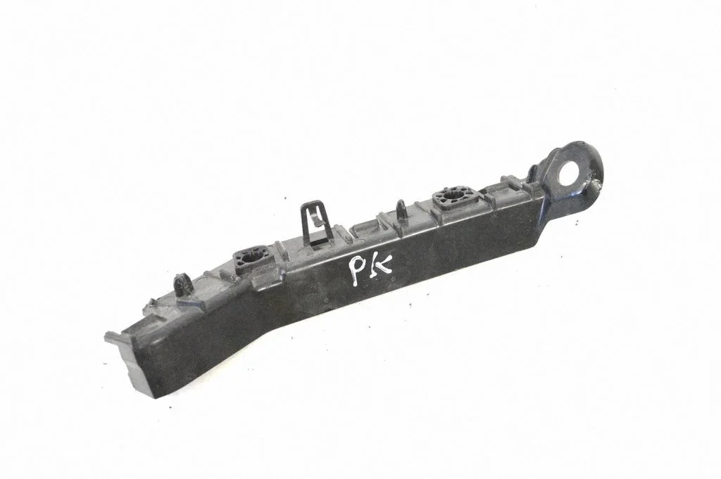 Priekšējā bampera turētājs J9C317A870A