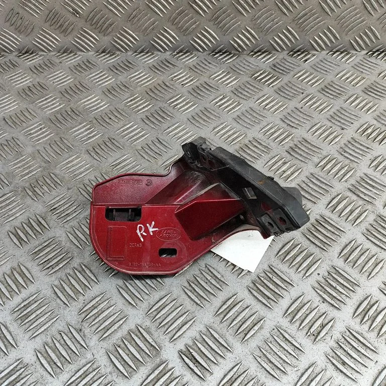 Priekšējā bampera turētājs BJ3216A143AA
