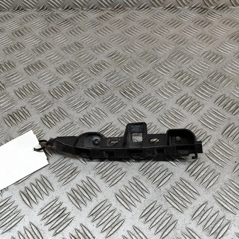 Esistange kinnitusklamber 3AA807183