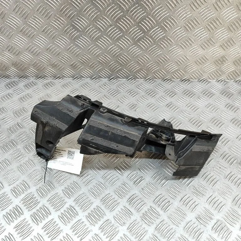 Front bumper mounting bracket JK6M17C863B