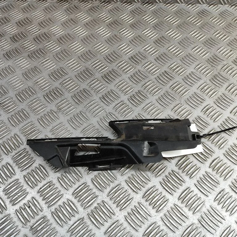 Front bumper mounting bracket 8V3807320 – Audi RS3 (2015-2019)