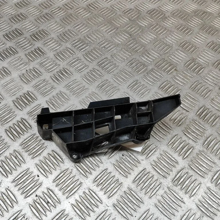 Front bumper mounting bracket – Lexus RX III (2008-2015)