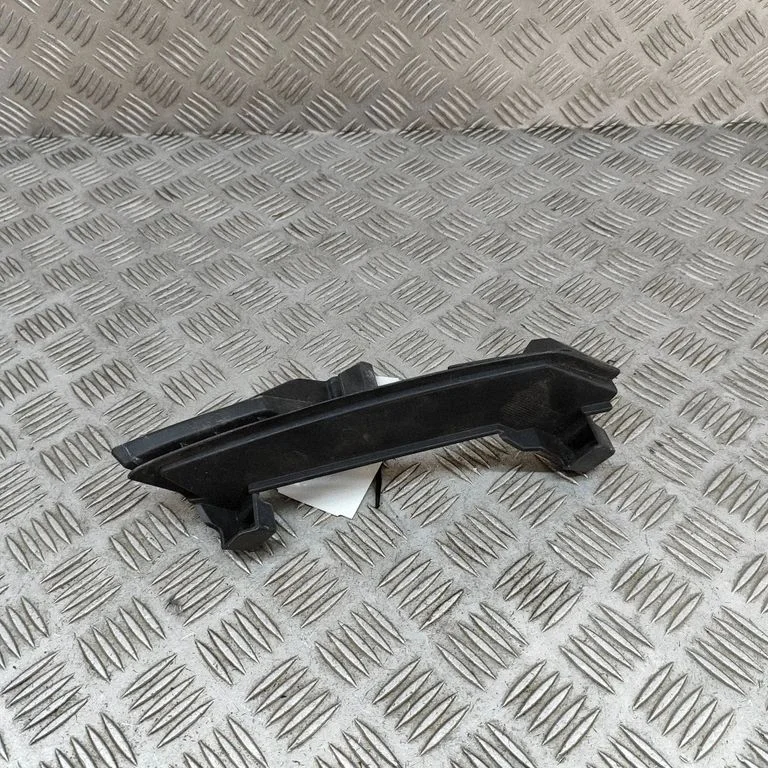 Priekšējā bampera turētājs 269202252R