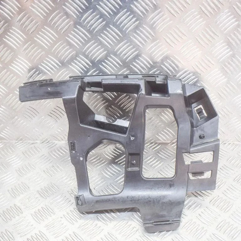 Priekšējā bampera turētājs J9D317C862A