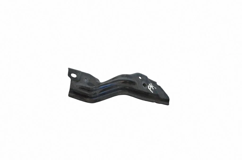 Esistange kinnitusklamber – Lexus NX (2021-)