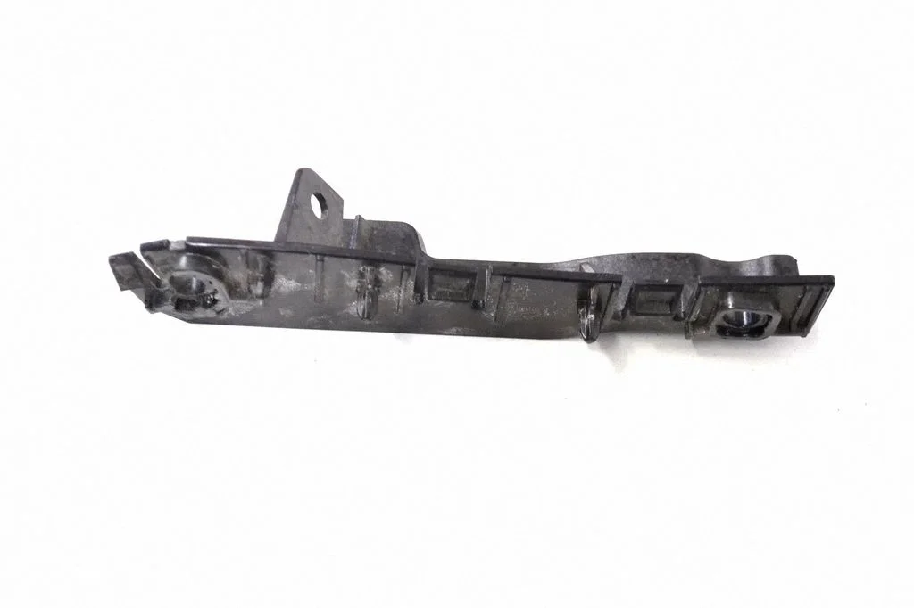 Priekšējā bampera turētājs DK6216F073BD