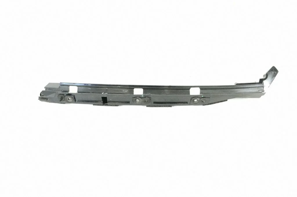 Priekšējā bampera turētājs EX5329735AD