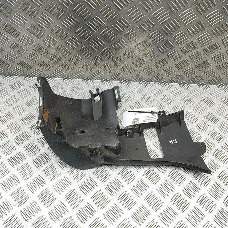 Priekšējā bampera apdares josla A1668850124