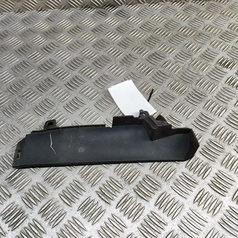 Front bumper splitter molding A1678856705