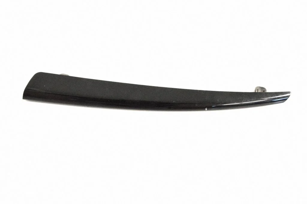 Priekšējā bampera apdares josla GHP950B51