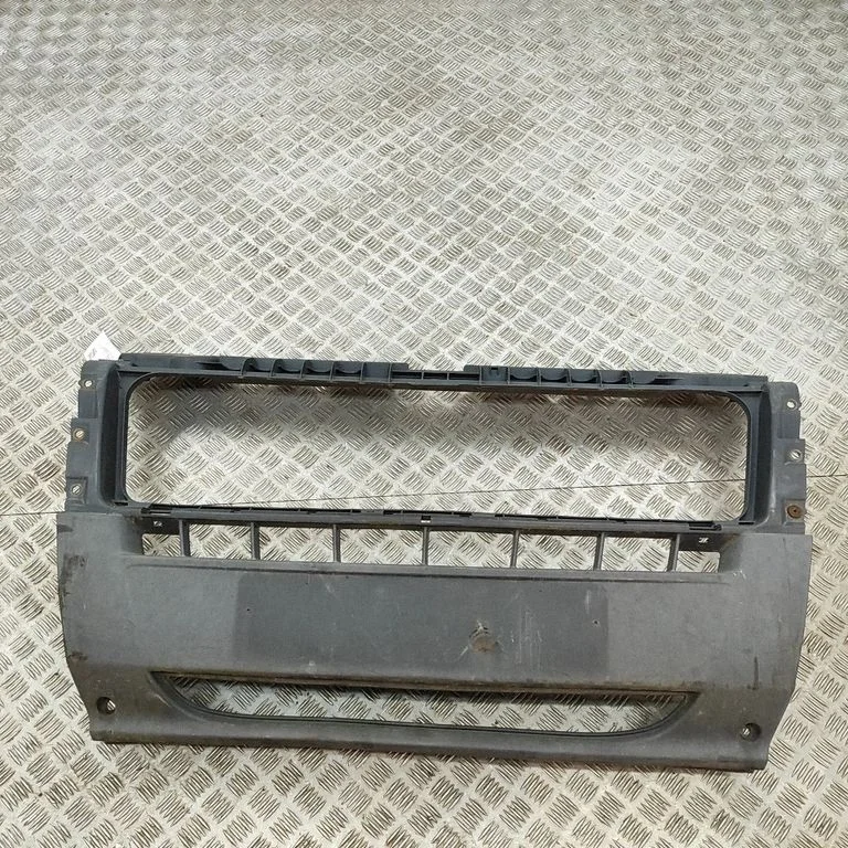 Front bumper lip 1696727480
