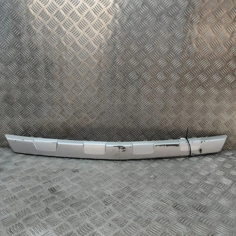 Front bumper lip 95276671