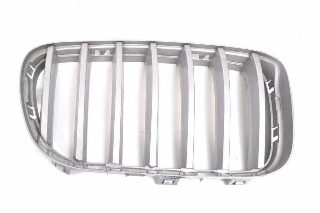 Augšējās restes – BMW 7. sērija F01 F02 F03 F04 (2008-2016)