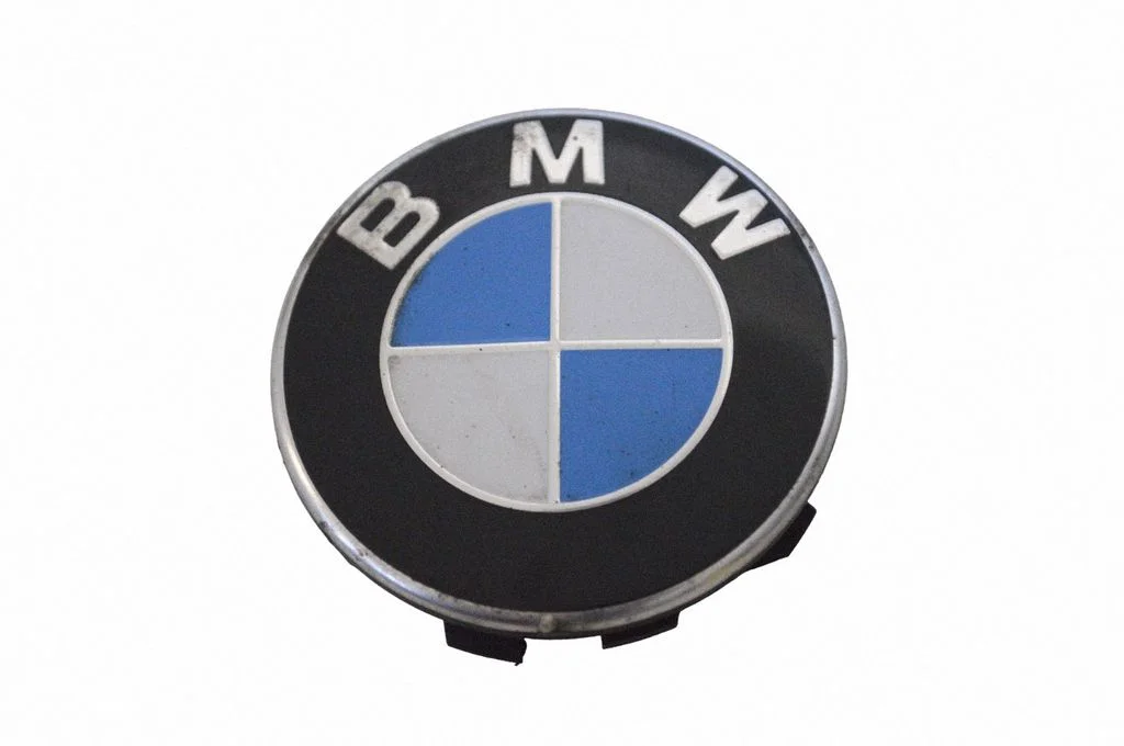 Ražotāja emblēma 6850834