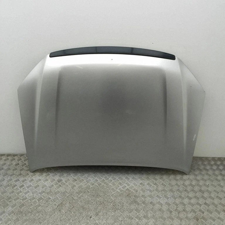 Motora pārsegs 8981938180