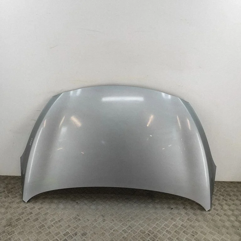 Motora pārsegs 664003Z000