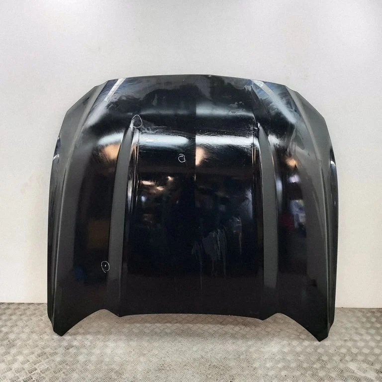 Motora pārsegs FR3Z16612E