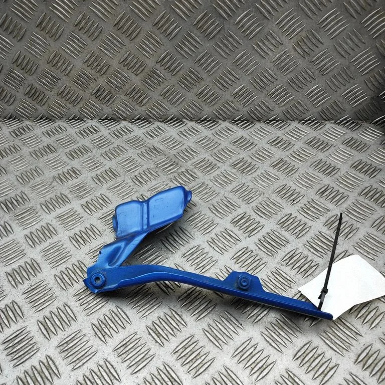 Motora pārsega eņģe (-es) 8R0823302A