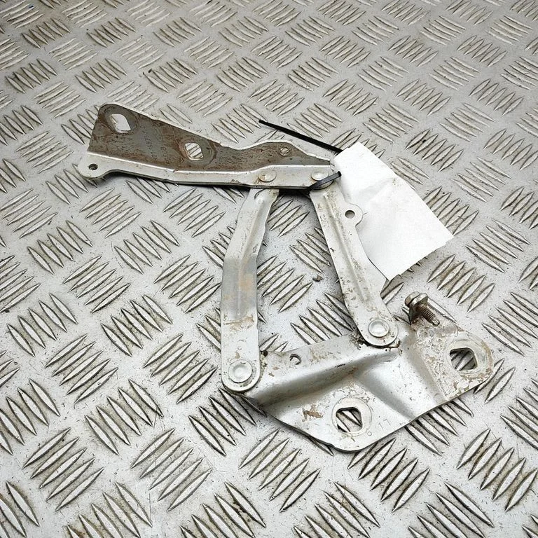Engine bonnet/hood hinges BK2116800AD