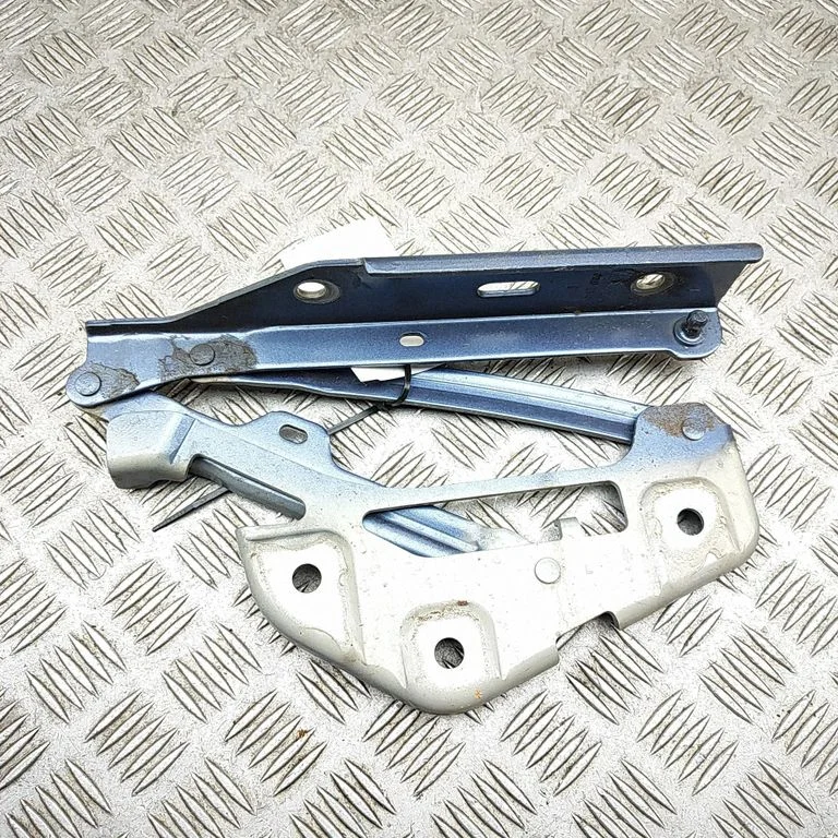 Mootorikapoti hinged EKEA8402610A