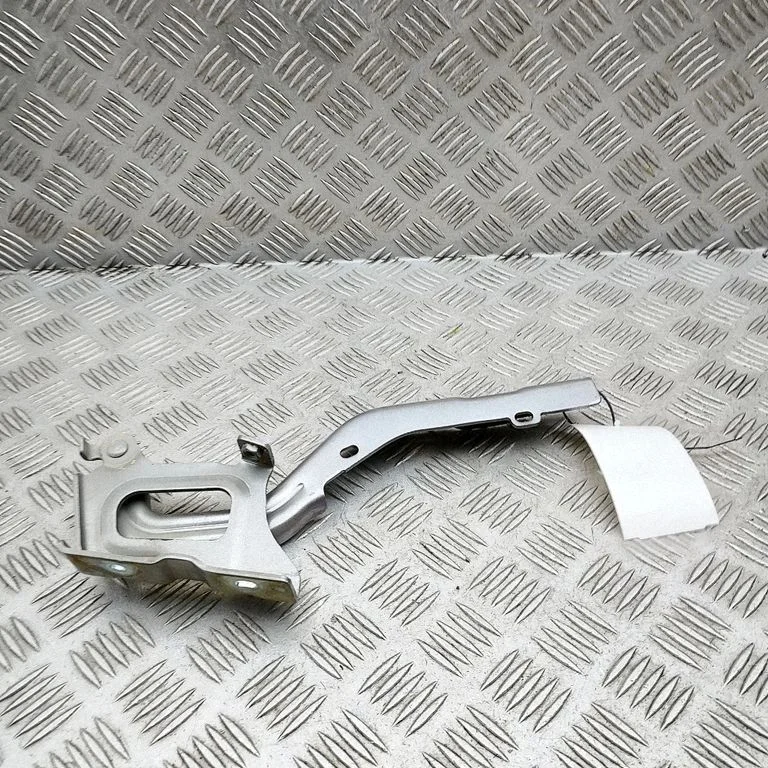 Motora pārsega eņģe (-es) SC2E8402619U