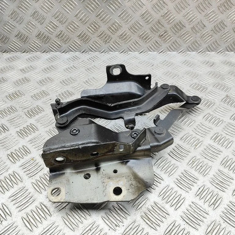 Engine bonnet/hood hinges HY3216802AA