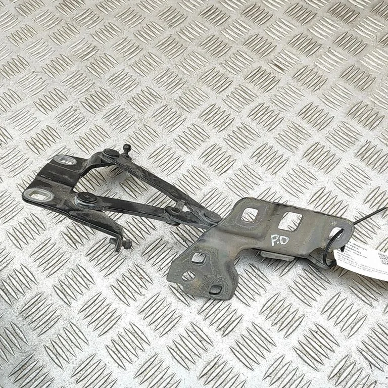Mootorikapoti hinged A1668800128