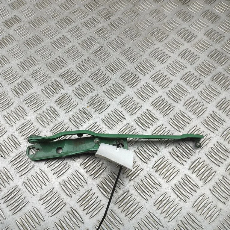 Motora pārsega eņģe (-es) 99751115101