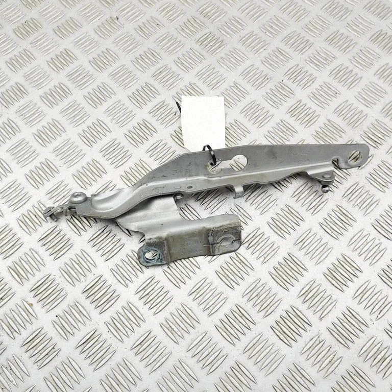 Engine bonnet/hood hinges 31385814