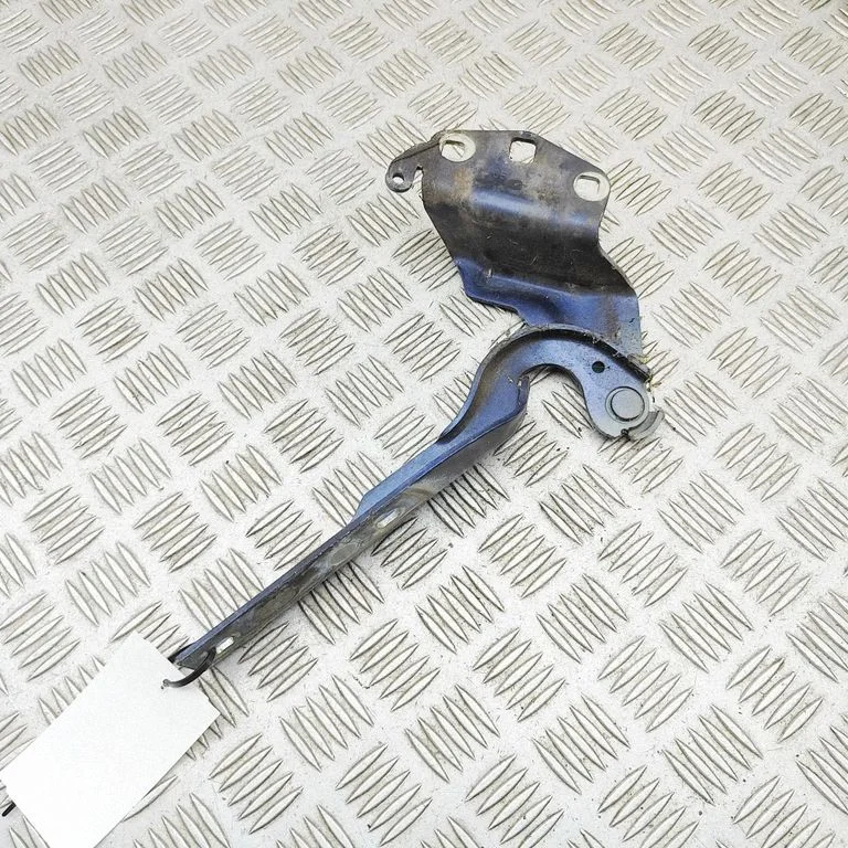 Mootorikapoti hinged 3C8823301A