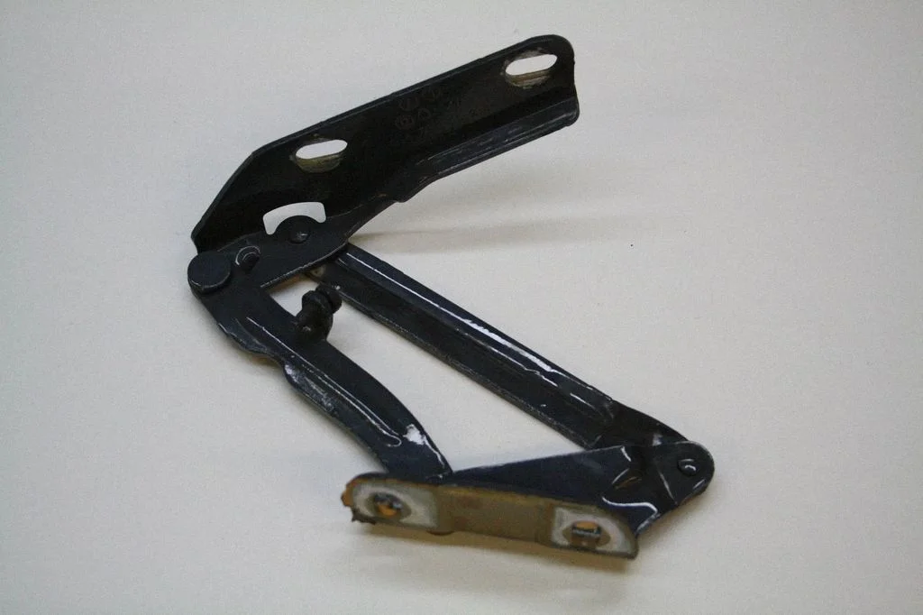 Mootorikapoti hinged – Mercedes-Benz Sprinter W906 (2006-2018)