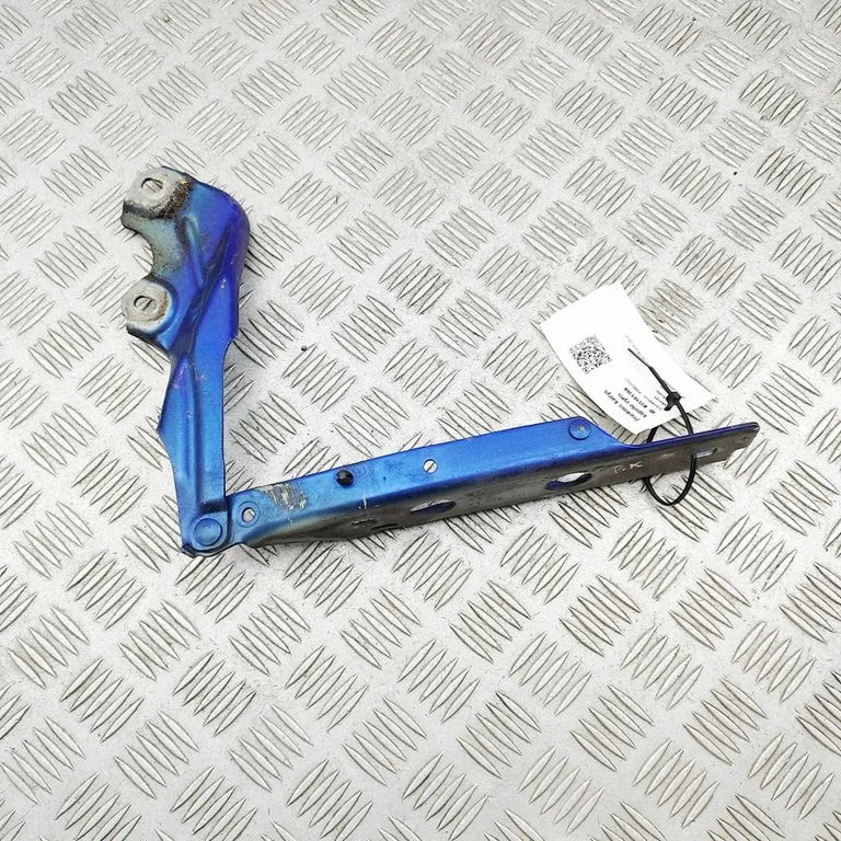 Engine bonnet/hood hinges 4G8823301E