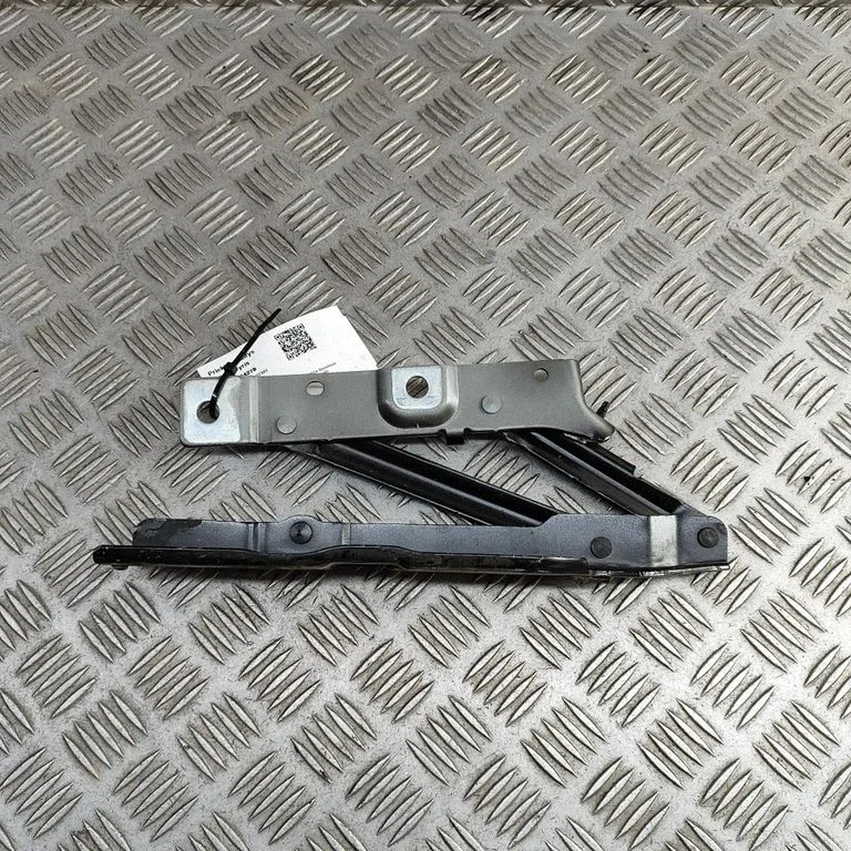 Mootorikapoti hinged SA3HK8402610