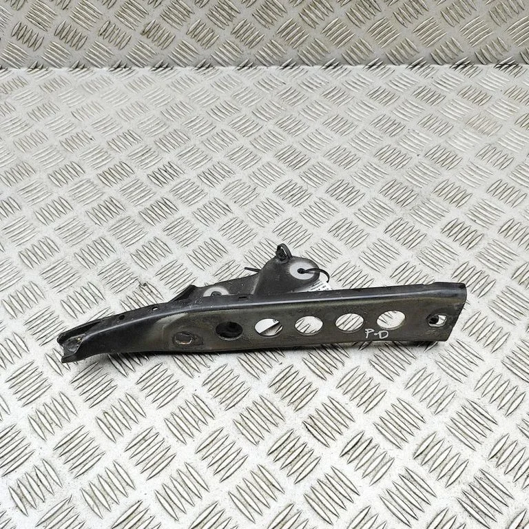 Engine bonnet/hood hinges 4H0823302L