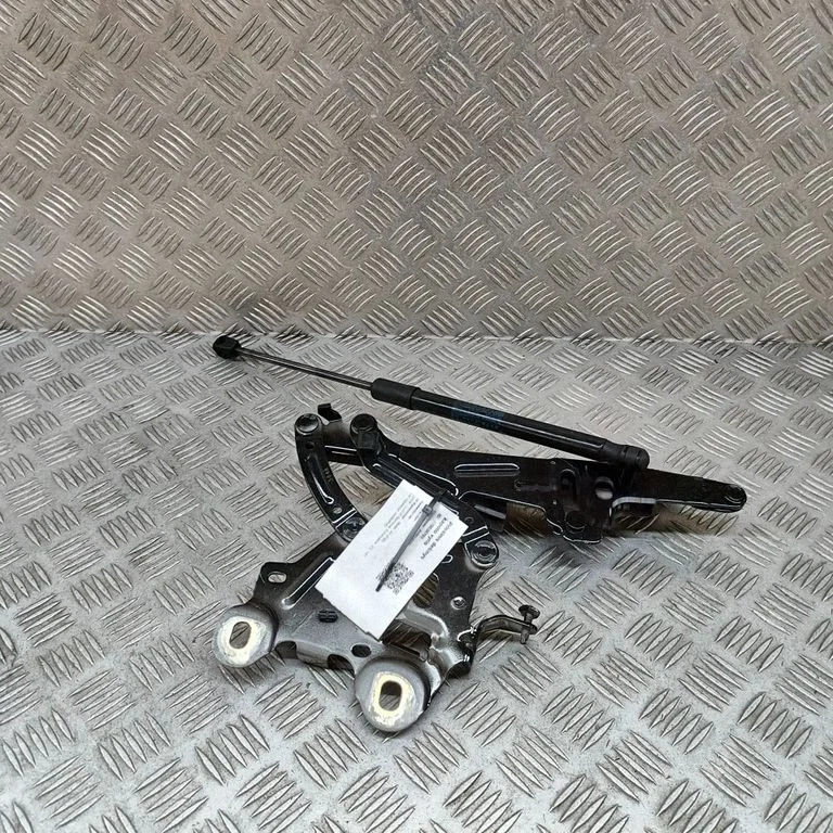 Engine bonnet/hood hinges – BMW X2 F39 (2018-2023)