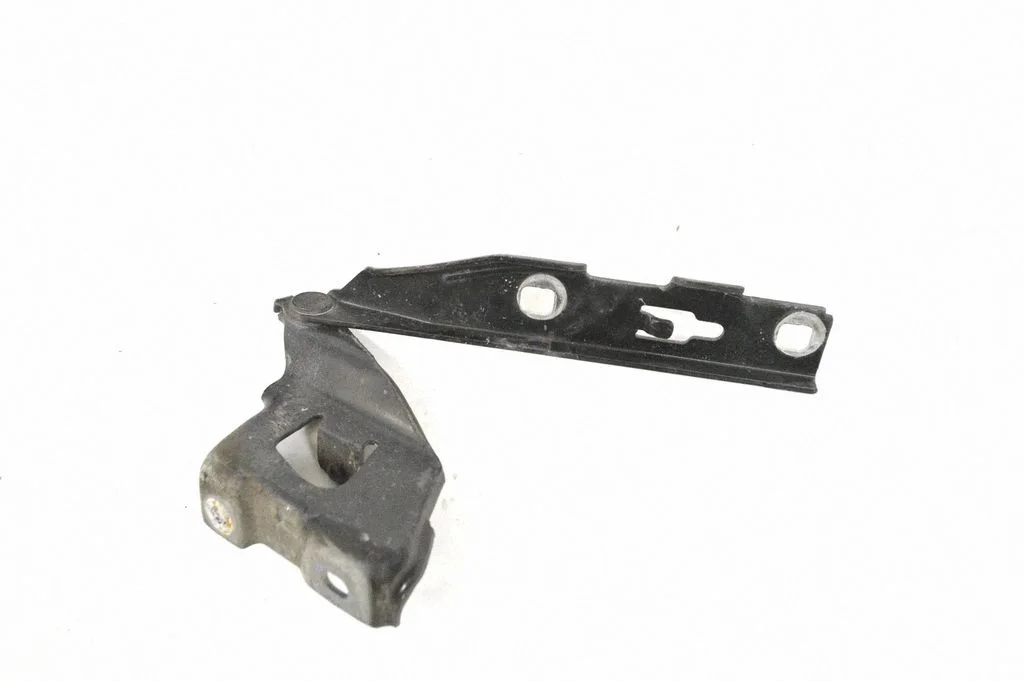 Mootorikapoti hinged 8T0823301D