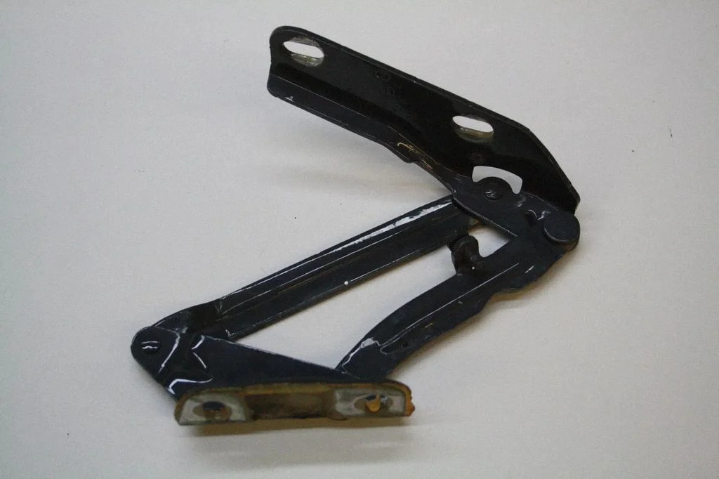 Mootorikapoti hinged – Mercedes-Benz Sprinter W906 (2006-2018)